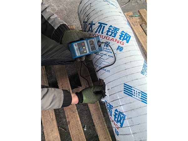 φ300-900磁輥，磁場(chǎng)14000GS，水選專用